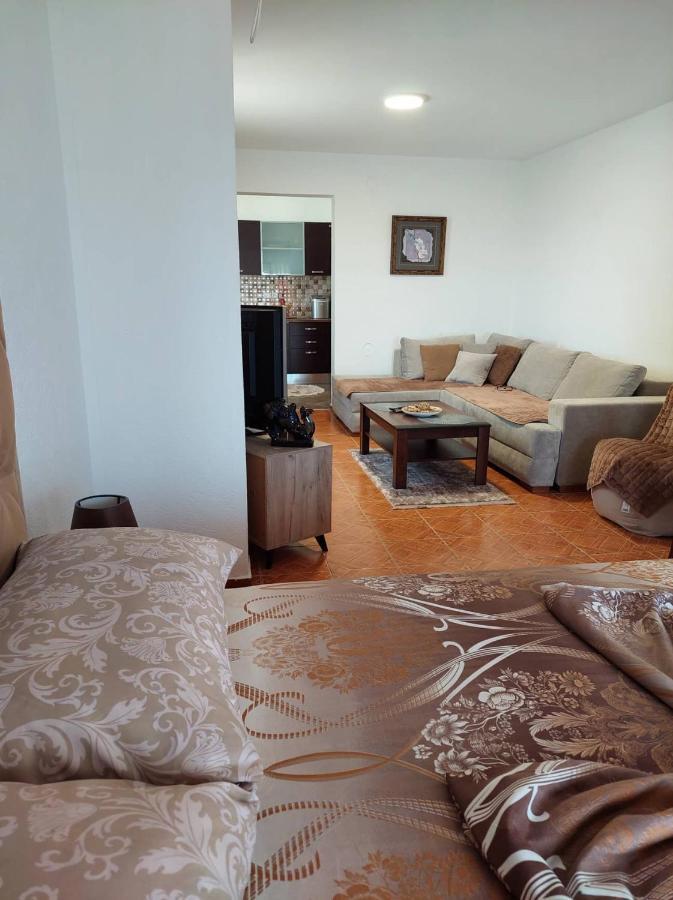 Apartmani Jovan Ulcinj Luaran gambar