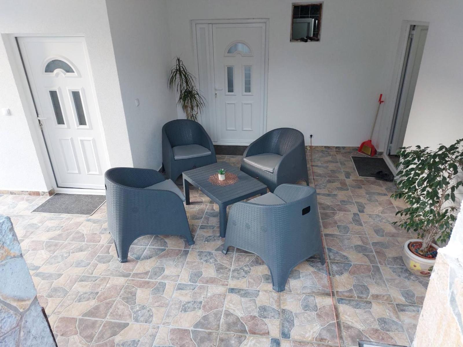 Apartmani Jovan Ulcinj Luaran gambar